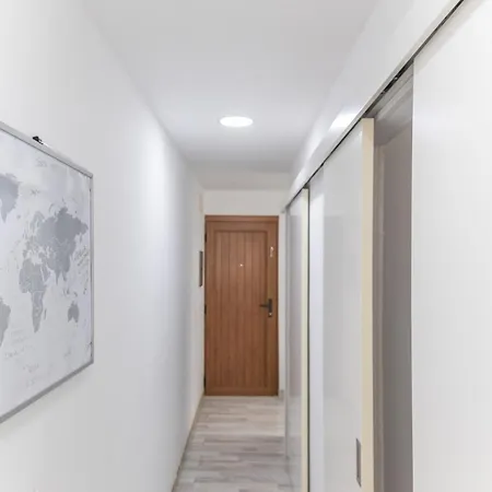 Acuario Apartman *