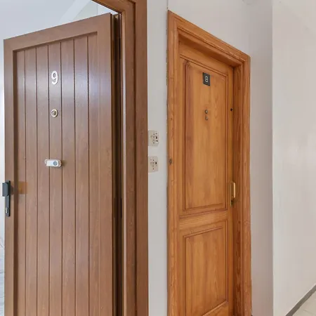 Acuario Apartman *